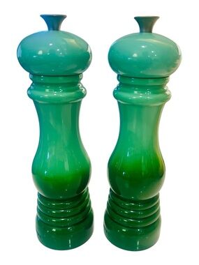 Le Creuset Green Salt & Pepper Mill Set Gradient Enamel Juniper 8”